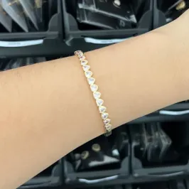 BRACELETE CORAÇÃOES