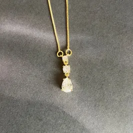 Colar 3 zirconias
