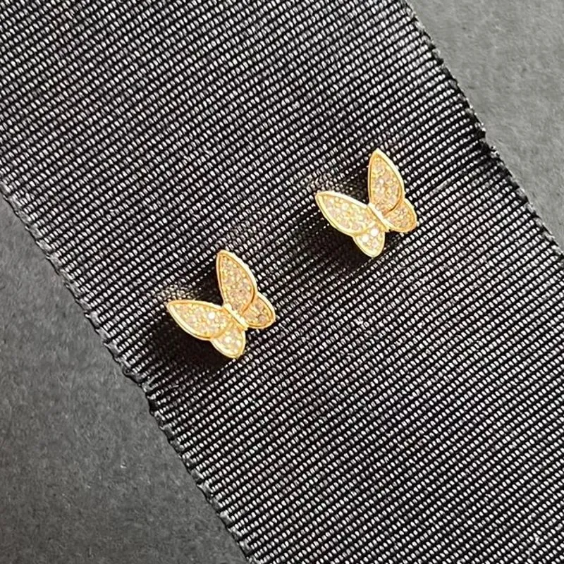 Borboleta Cravejada