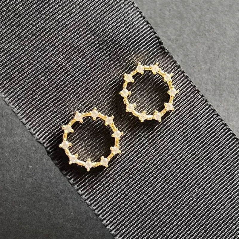 Brinco Circulo Zirconia