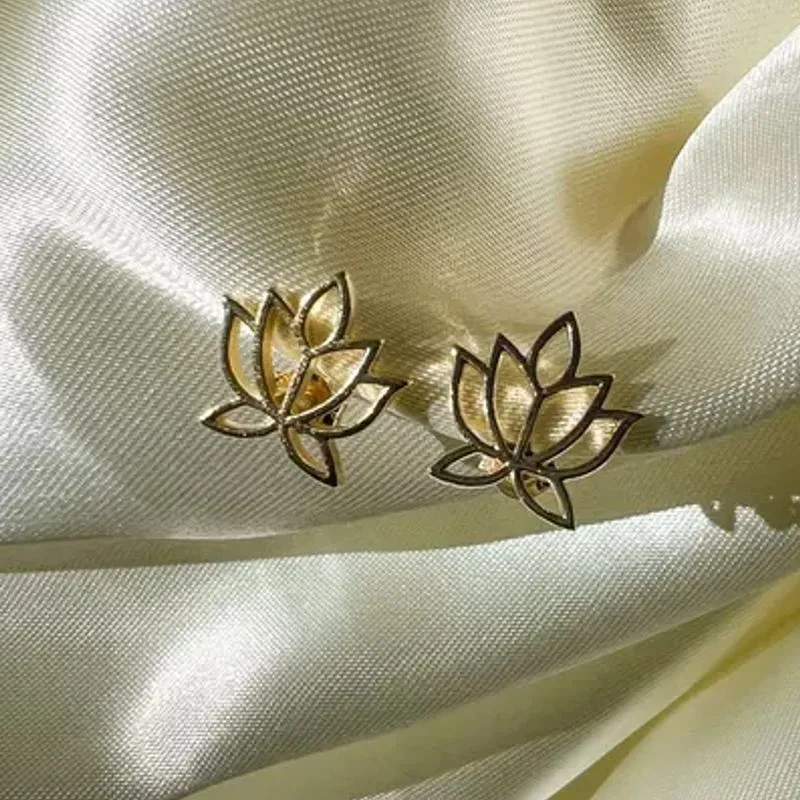 Brinco Flowers